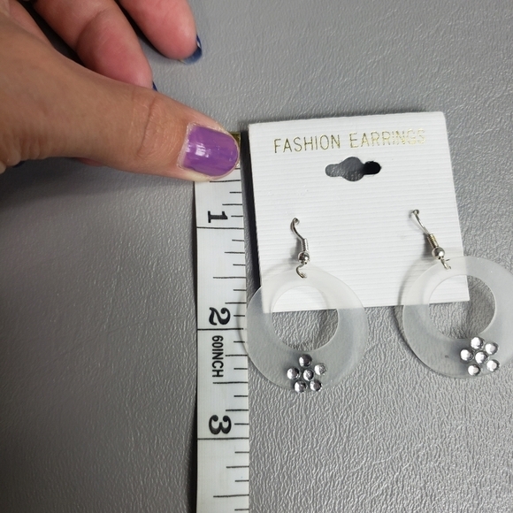 3/$15 new Unbranded fashion circle earrings with gems - Picture 4 of 5